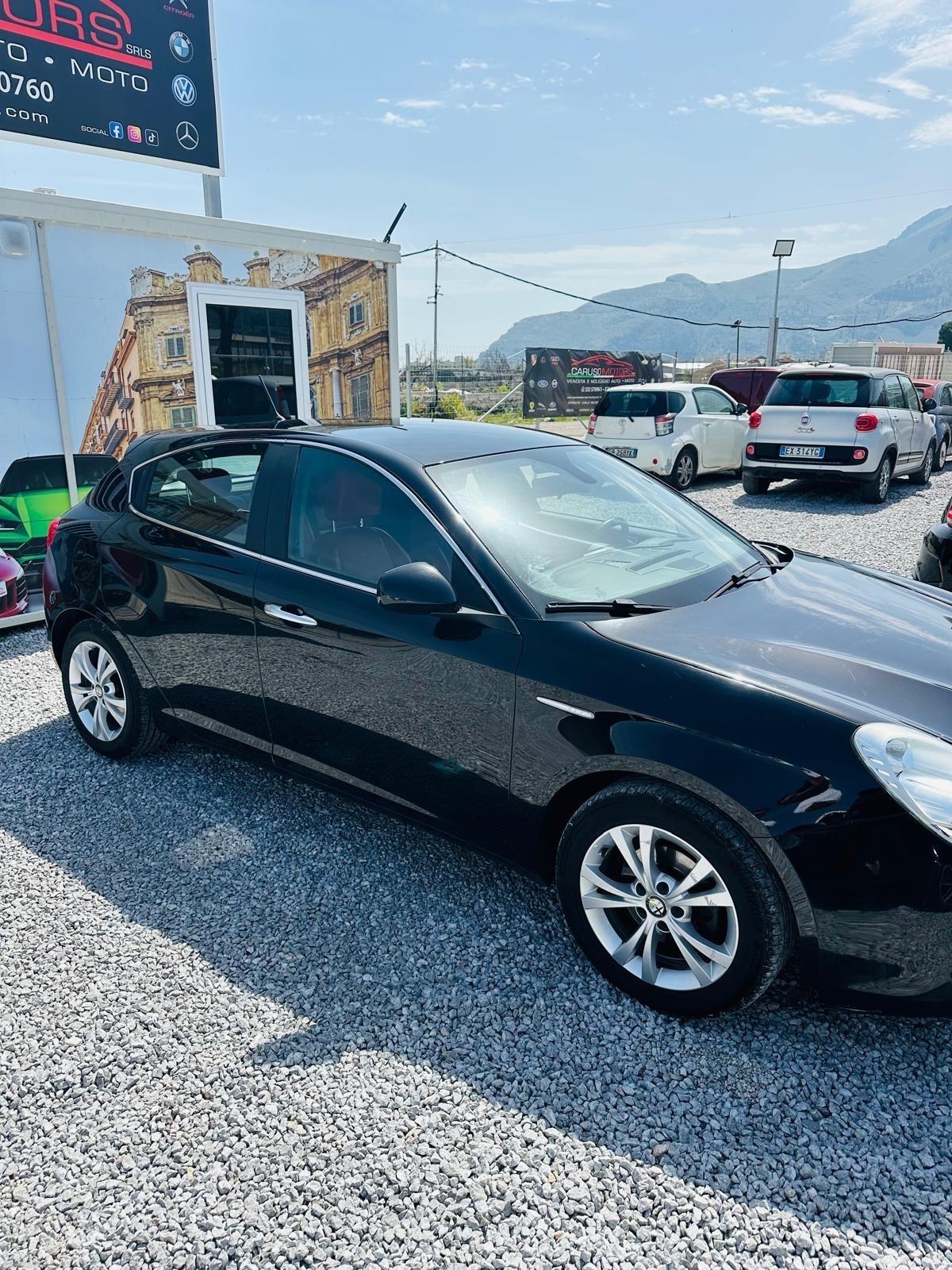 Alfa Romeo Giulietta 1.6 JTDm-2 105 CV Distinctive