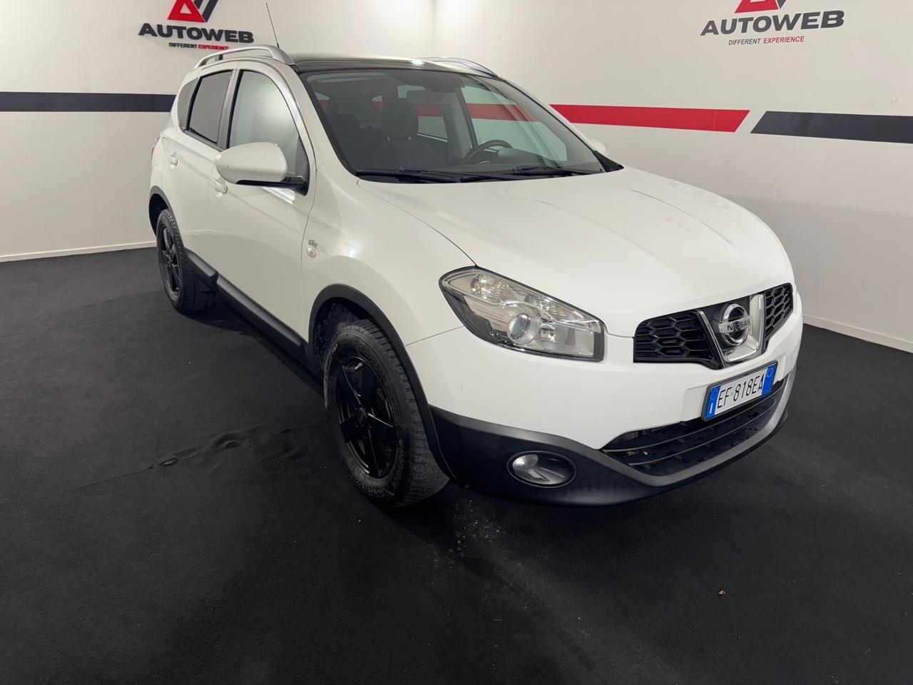 Nissan Qashqai 2.0 dCi DPF Tekna * 4X4* TETTO PANORAMICO*