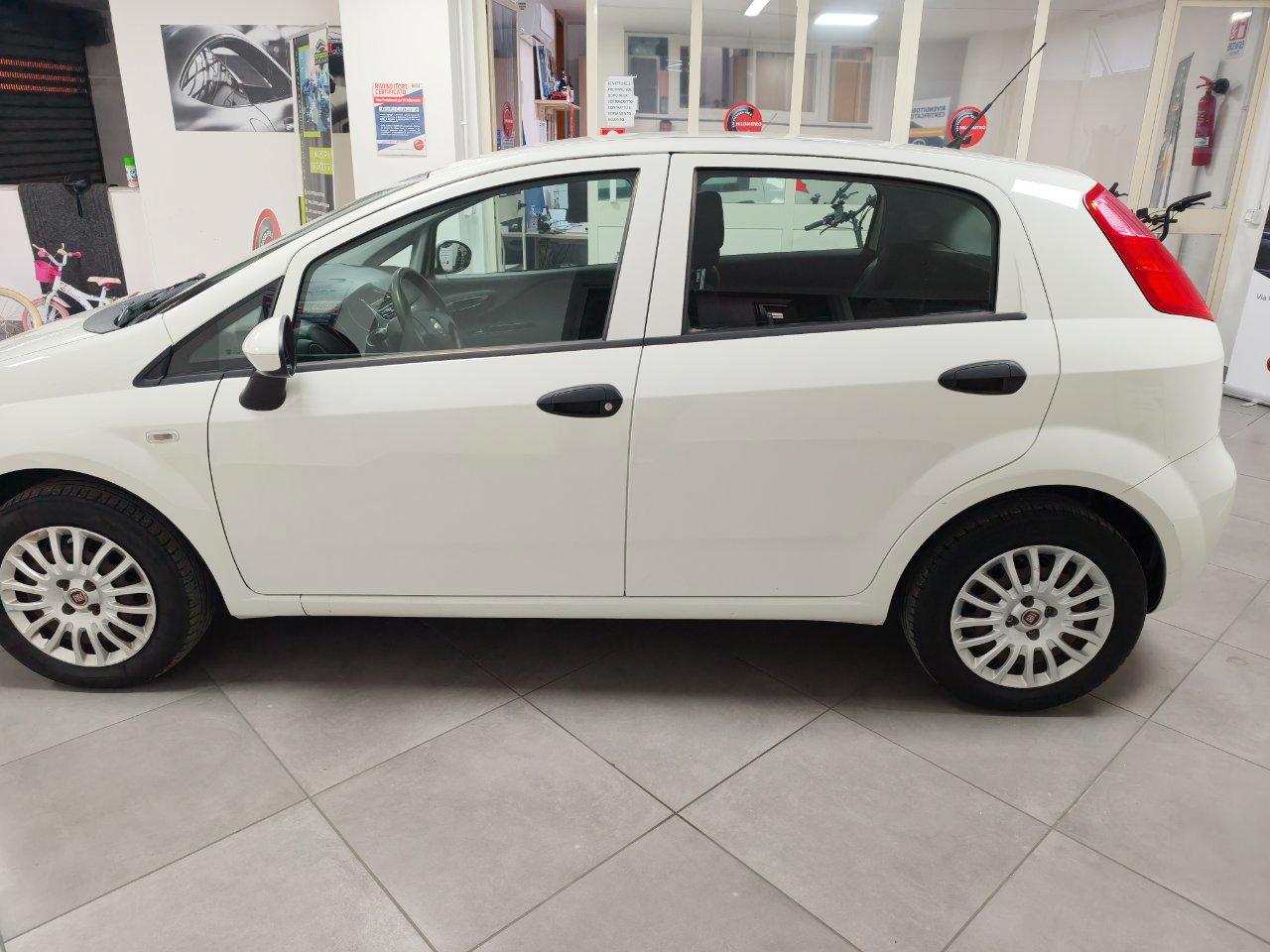 Fiat Punto 5 Porte Punto 5p 1.4 easypower Street Gpl E6 LEGGI
