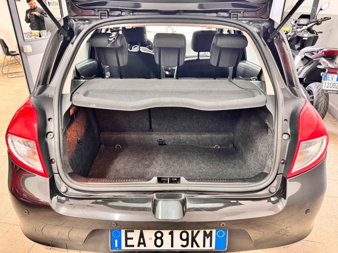 Renault Clio 1.2 75 Cv 5 Porte Benz/Gpl 115.000 KM