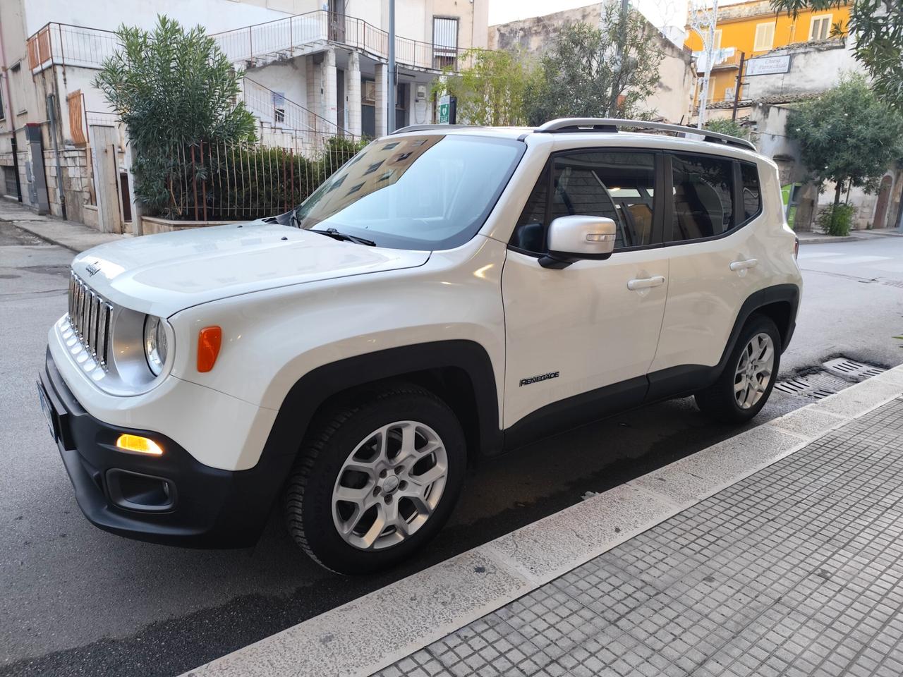 Jeep Renegade 1.6 Mjt 120CV Limited NAVI PELLE
