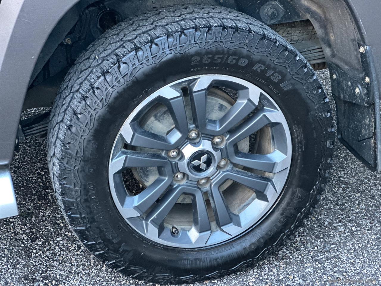 MITSUBISHI L200 2.3 D DoubleCab 4x4 Sup.Sel.INTENSE