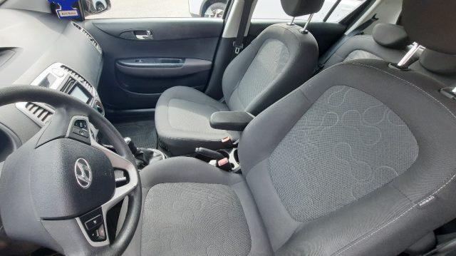 HYUNDAI i20 1.2 5p. Sound Edition GPL