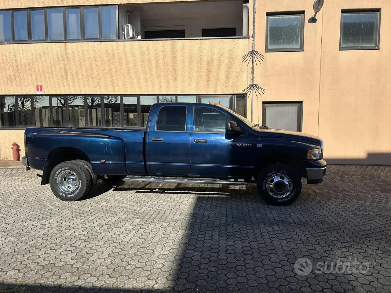 Dodge ram 3500 5.9 cummins gemellato