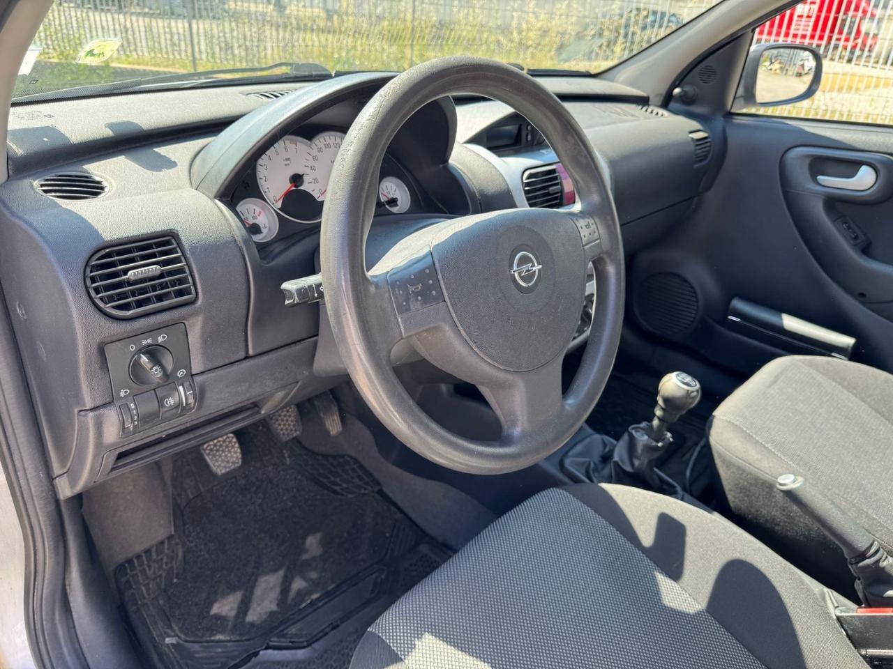 Opel Corsa 1.2 benzina 5 porte Cosmo