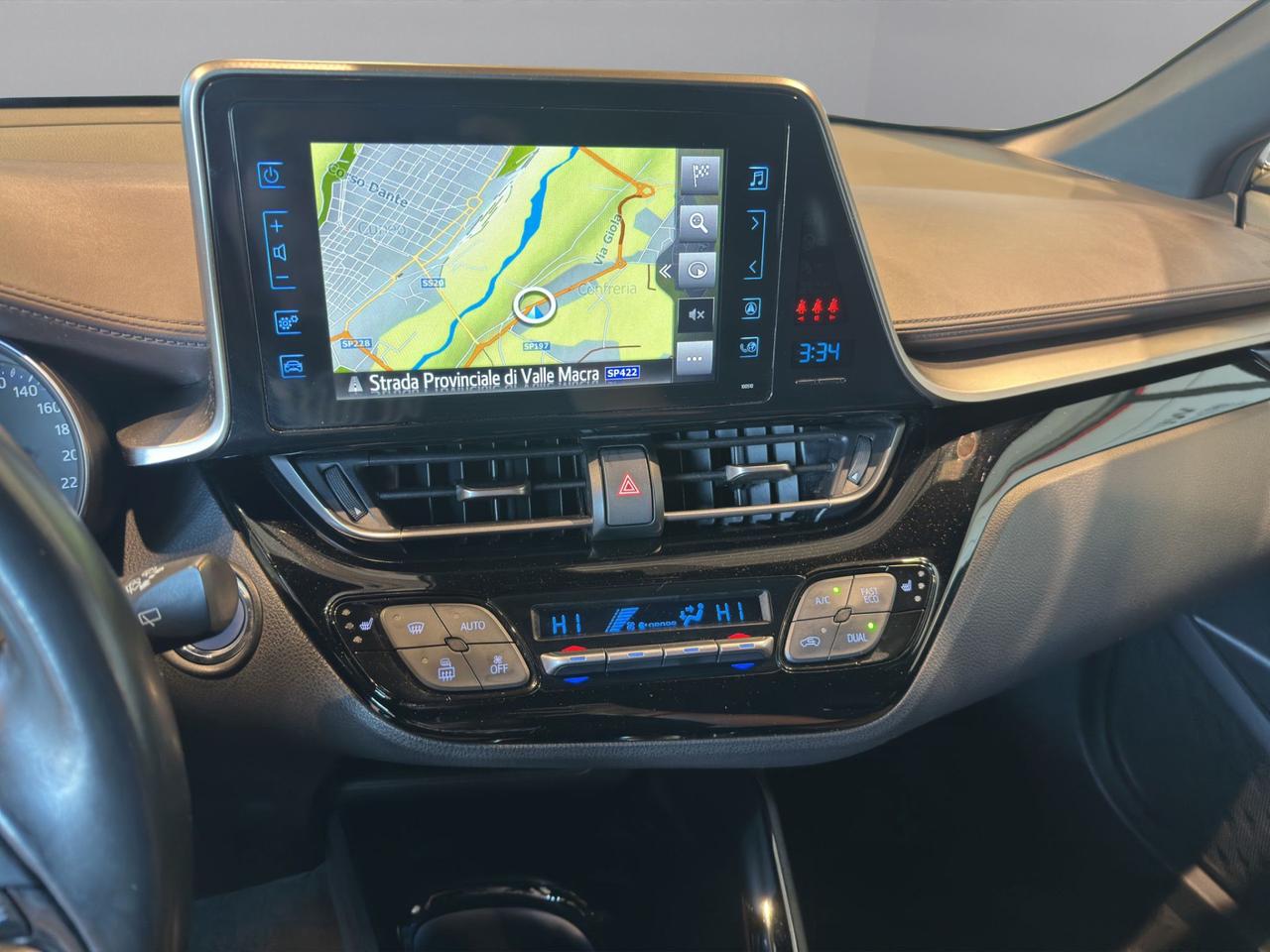 Toyota C-HR 1.8h Lounge 2wd e-cvt