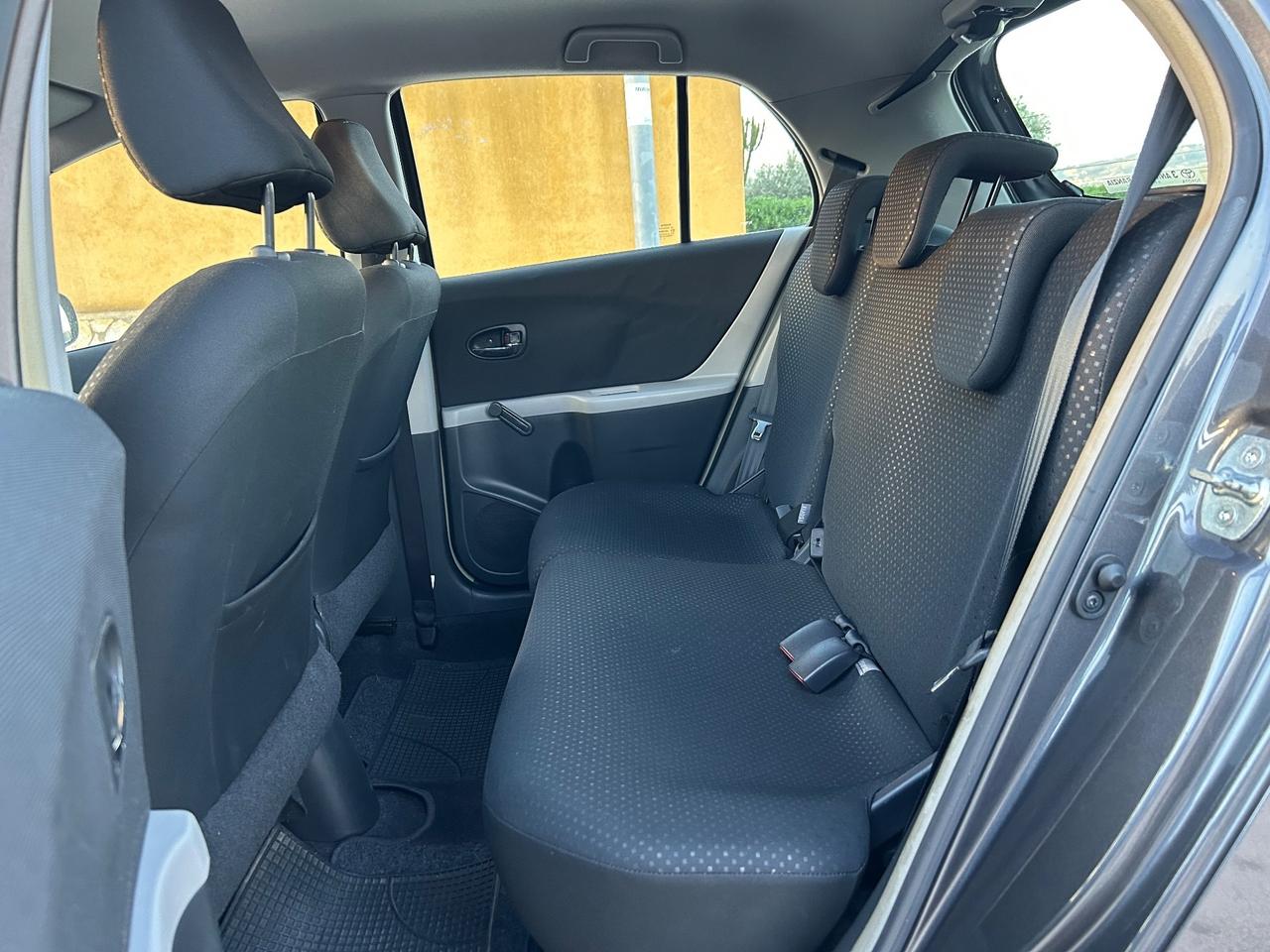 Toyota Yaris 1.3 5 porte Sol