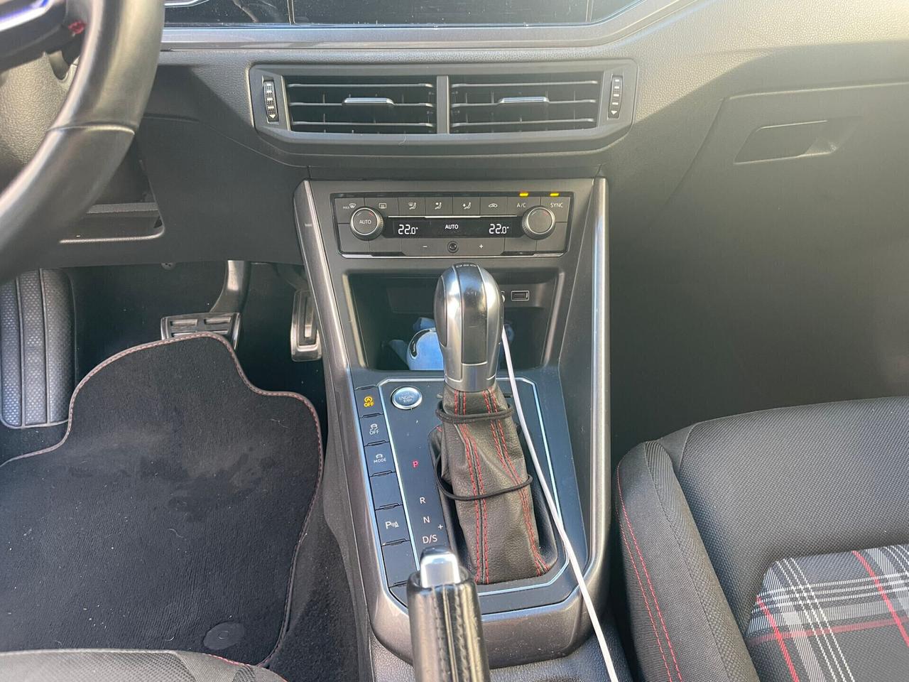 VW. POLO 2.0 TSI GTI 200Cv. DSG