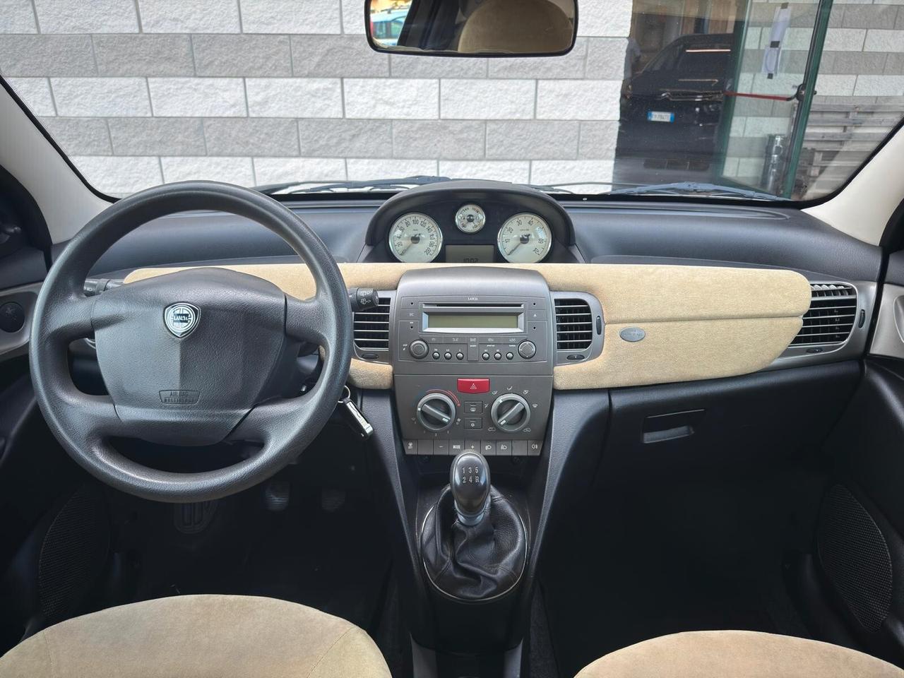 Lancia Ypsilon 1.2 Argento
