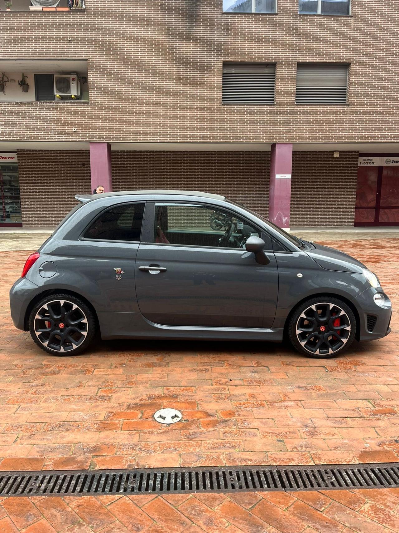 Abarth 595 C Cabrio 1.4 Turbo T-Jet 180 CV Competizione