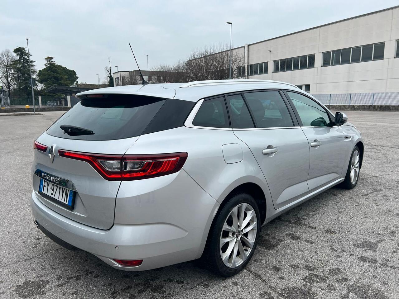 Renault Megane Mégane Sporter Blue dCi 115 CV Duel2