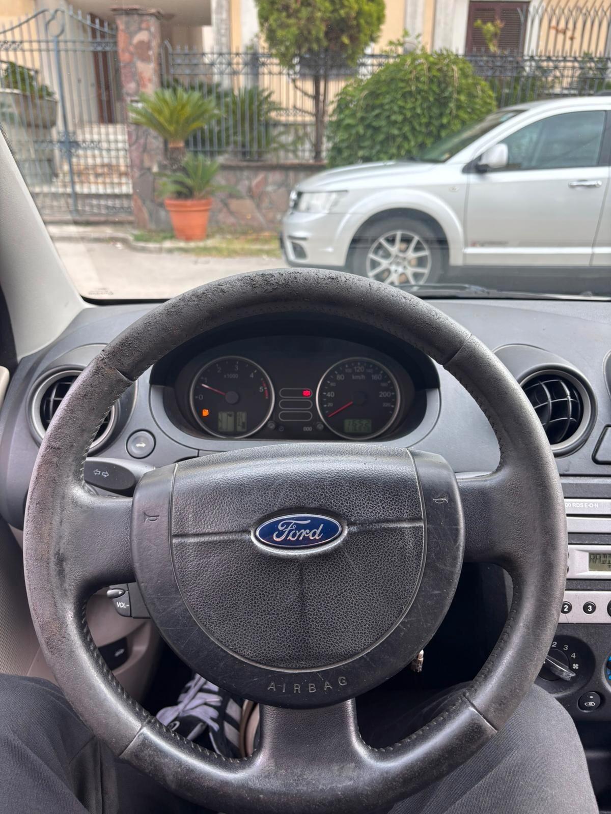 Ford Fiesta 1.4 TDCi 5p. Ghia