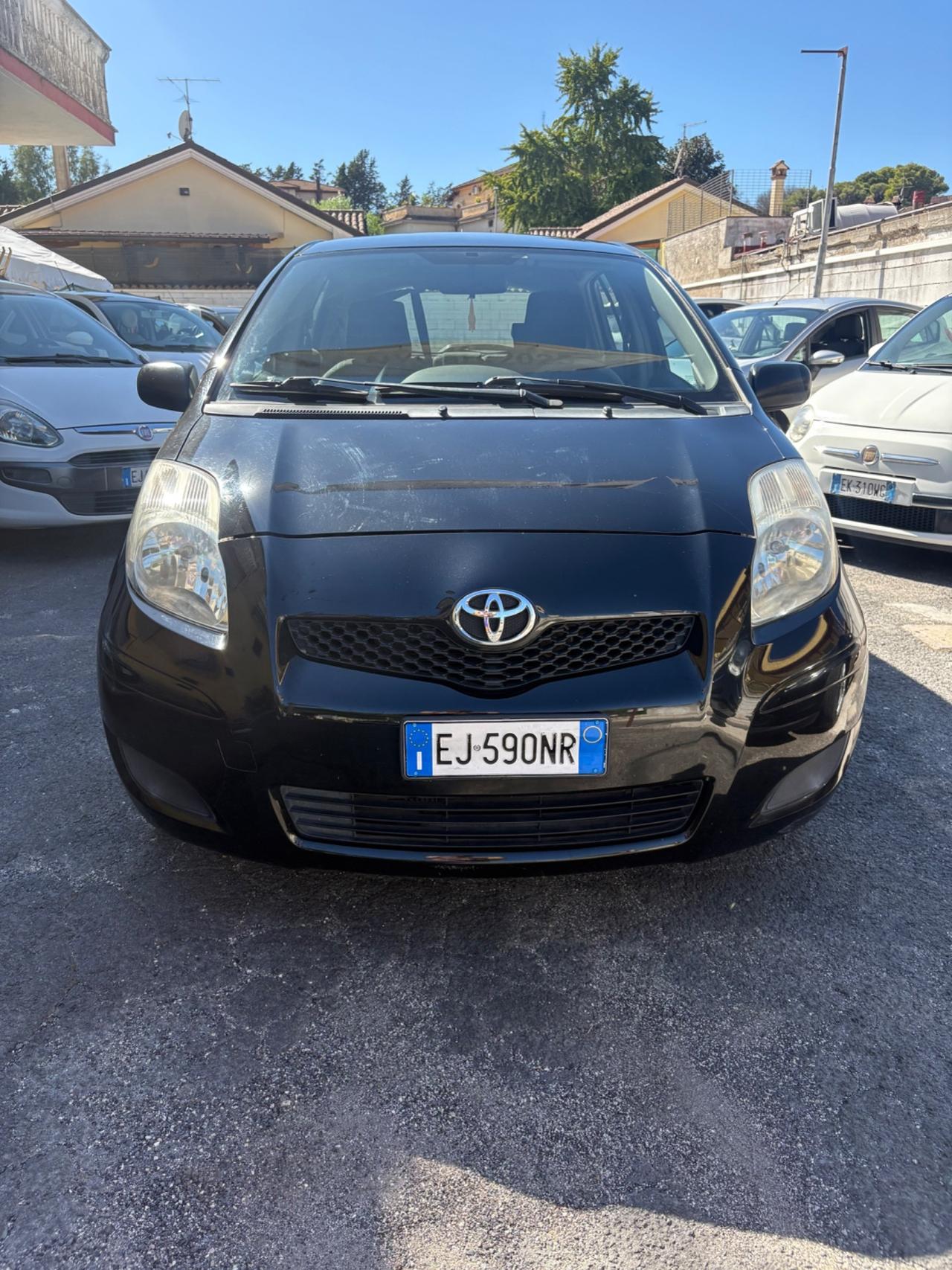 Toyota Yaris 1.0 5 porte Now