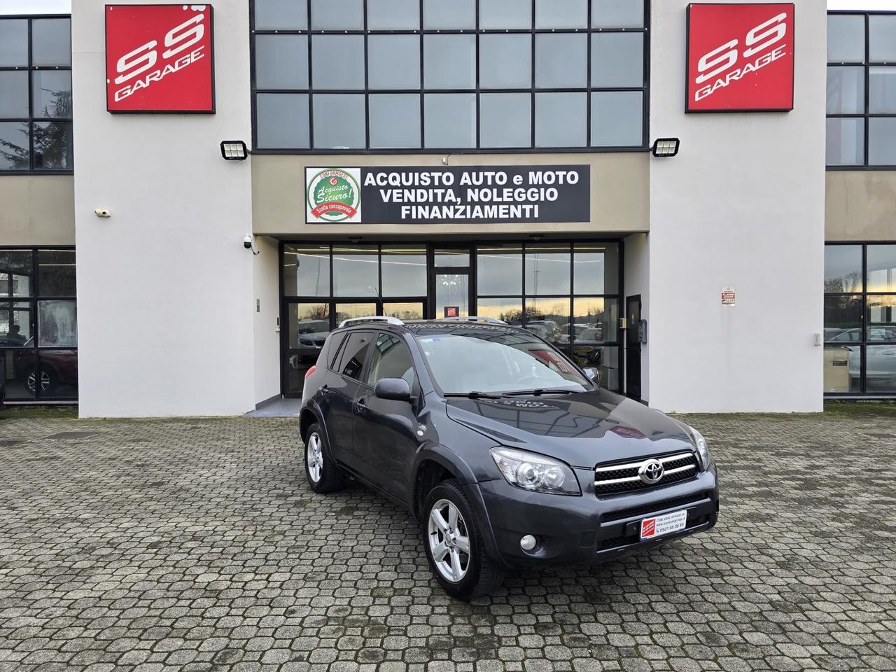 Toyota RAV 4 RAV4 2.2 D-4D 177 CV Luxury