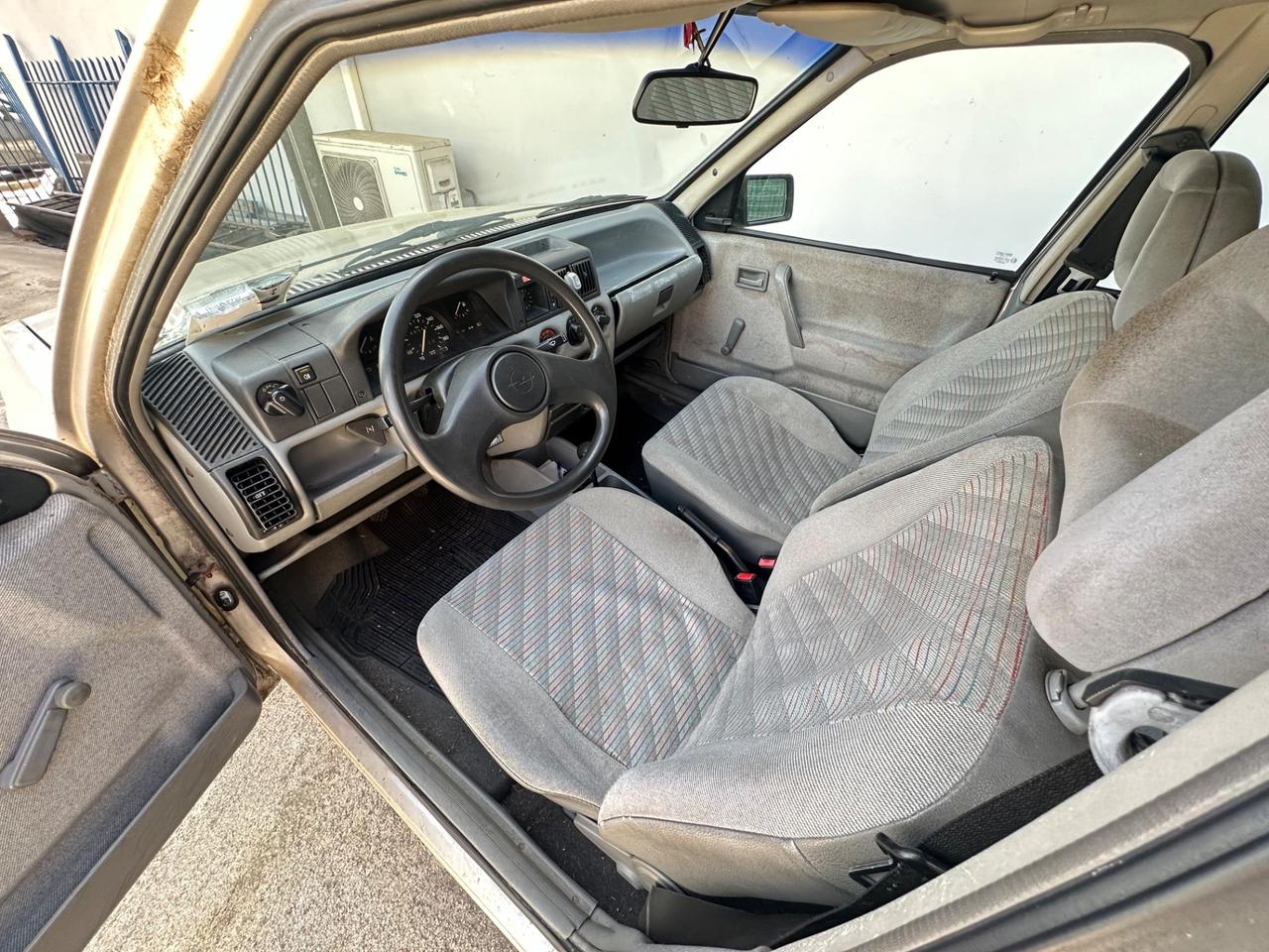 Opel Corsa 1.2 5 porte gpl epoca 1991