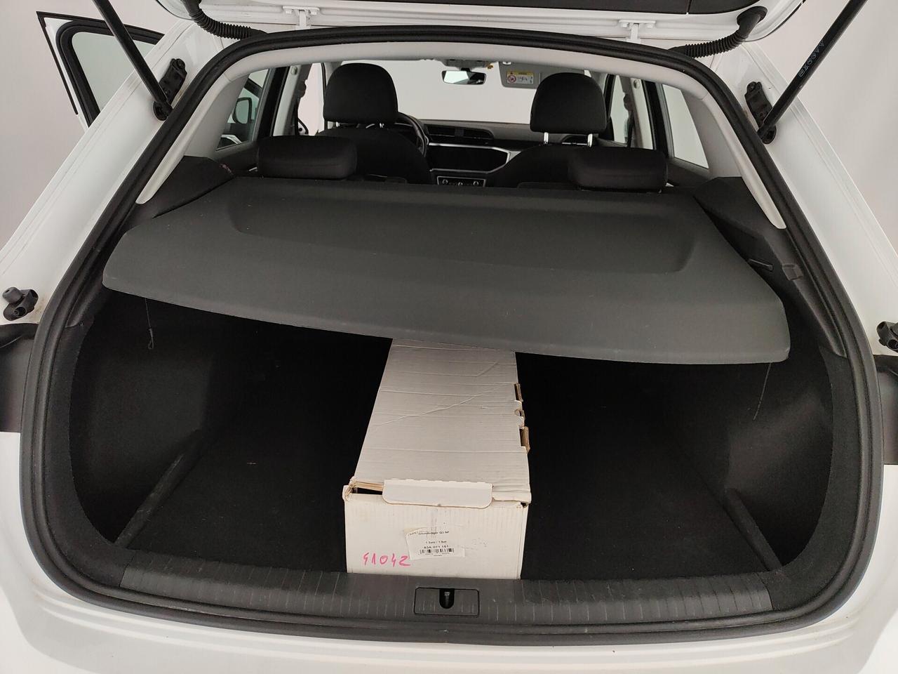 Audi Q3 35 TDI S tronic Business