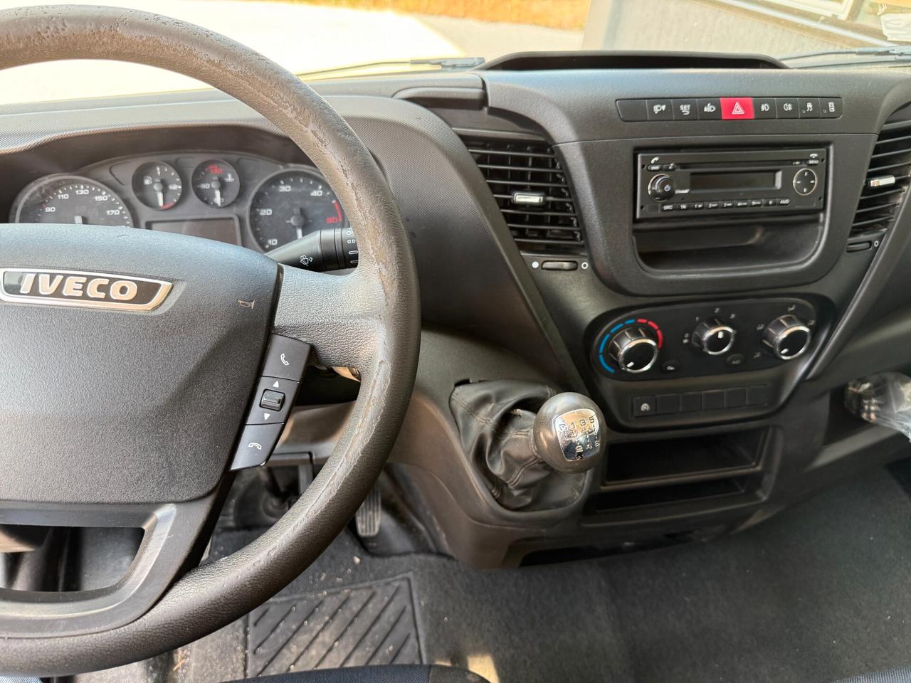 Iveco Daily 35C14 Cassone ribaltabile trilaterale Euro6b ABS
