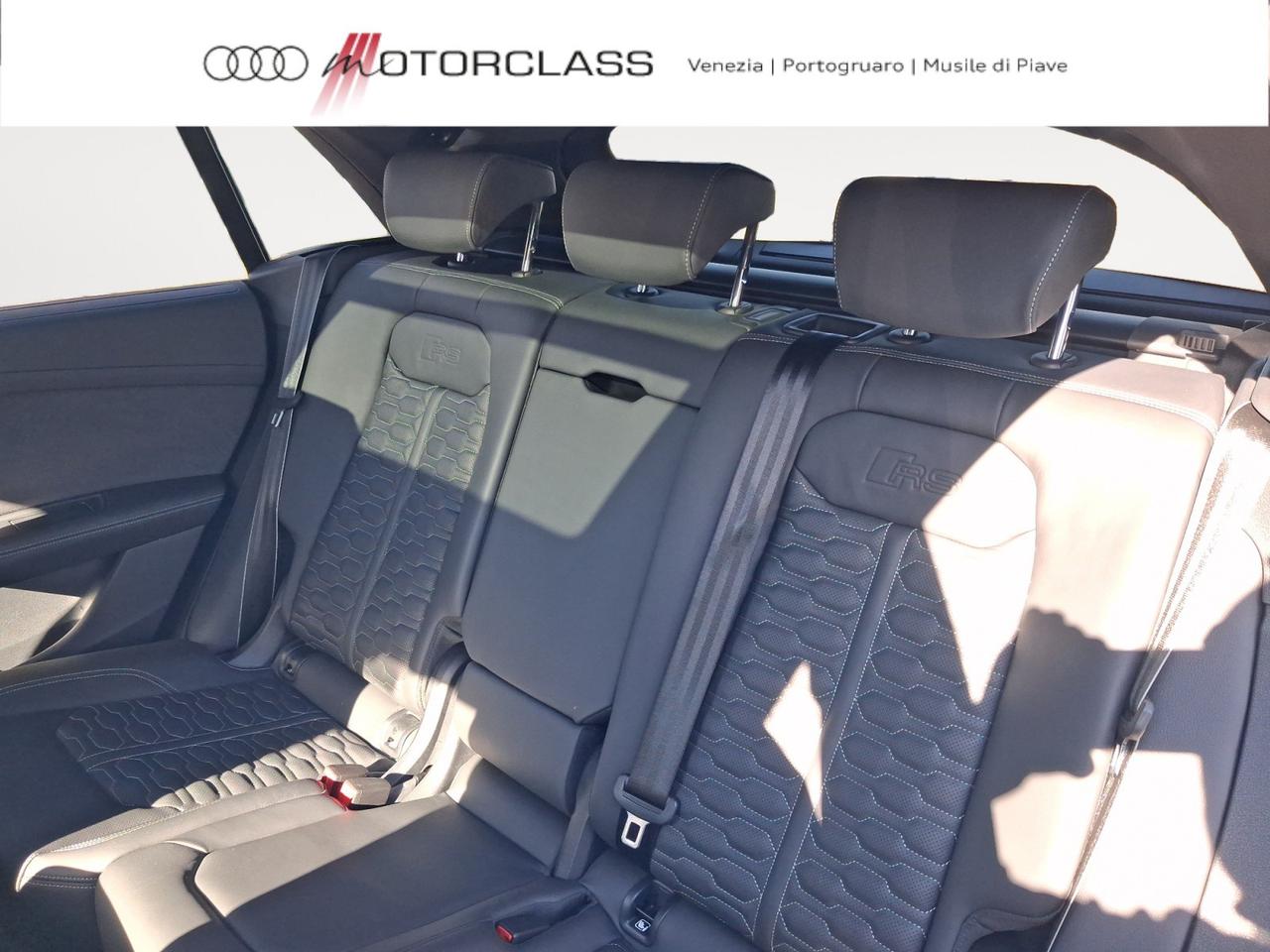 Audi RSQ8 rs 4.0 v8 mhev 48v 640cv performance tiptronic