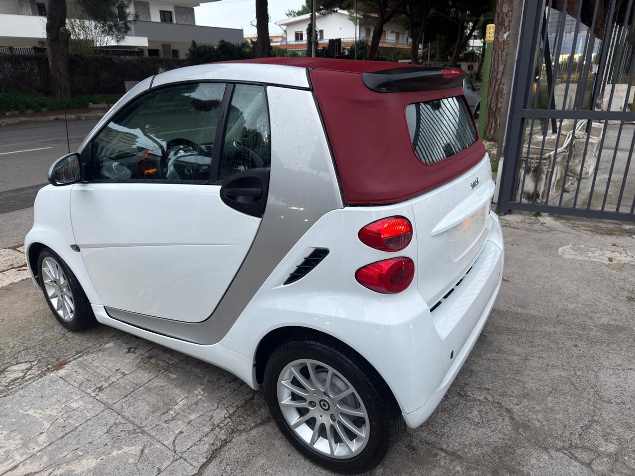 Smart ForTwo 1000 52 kW coupé pure