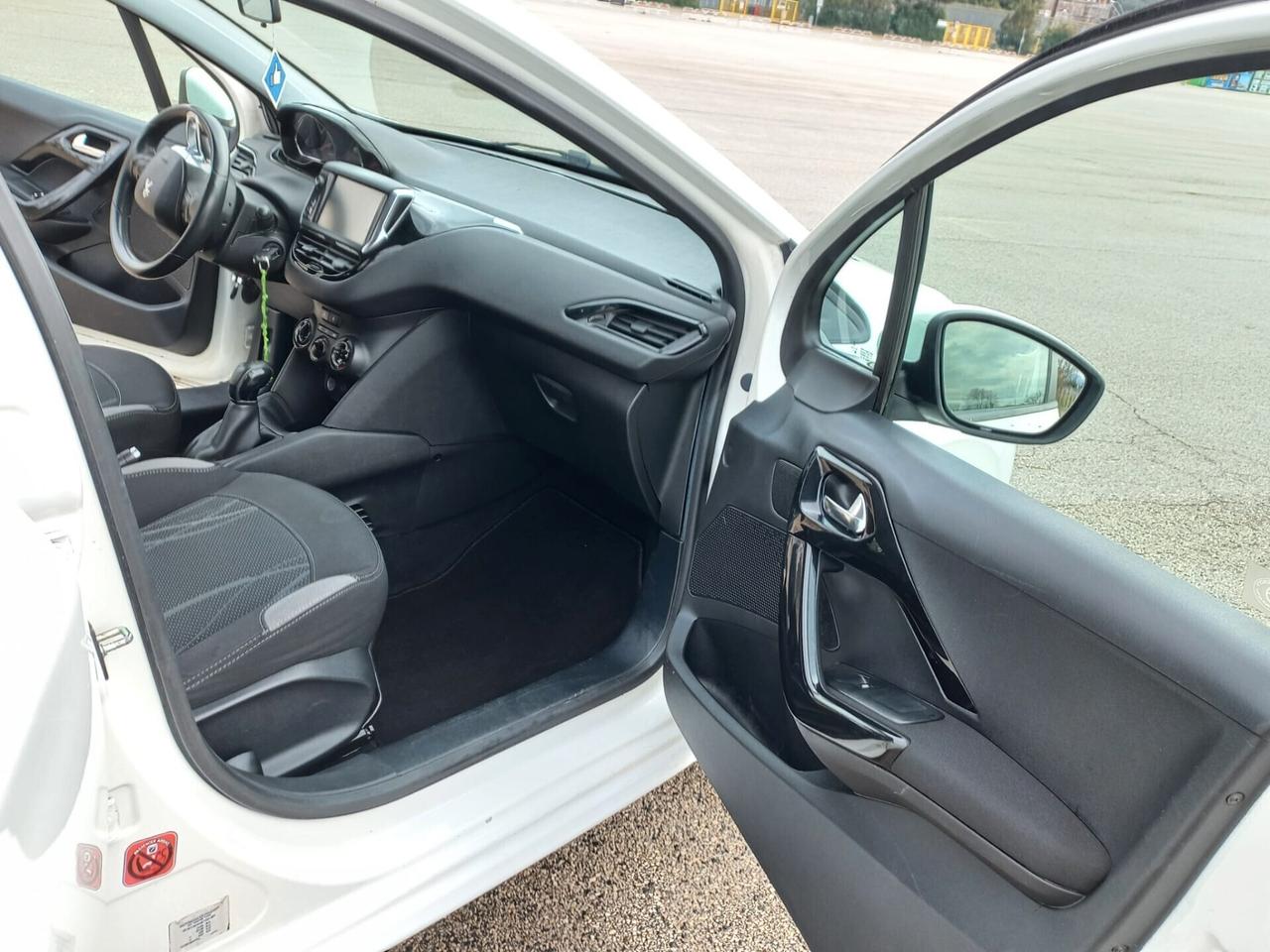Peugeot 208 1.4 VTi GPL CASA MADRE