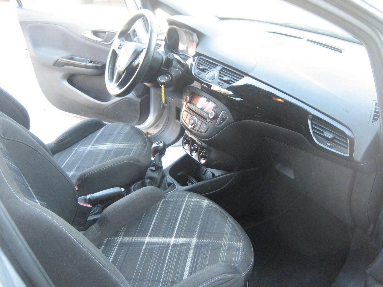 Opel Corsa 1.4 90CV GPL Tech Coupé b-Color