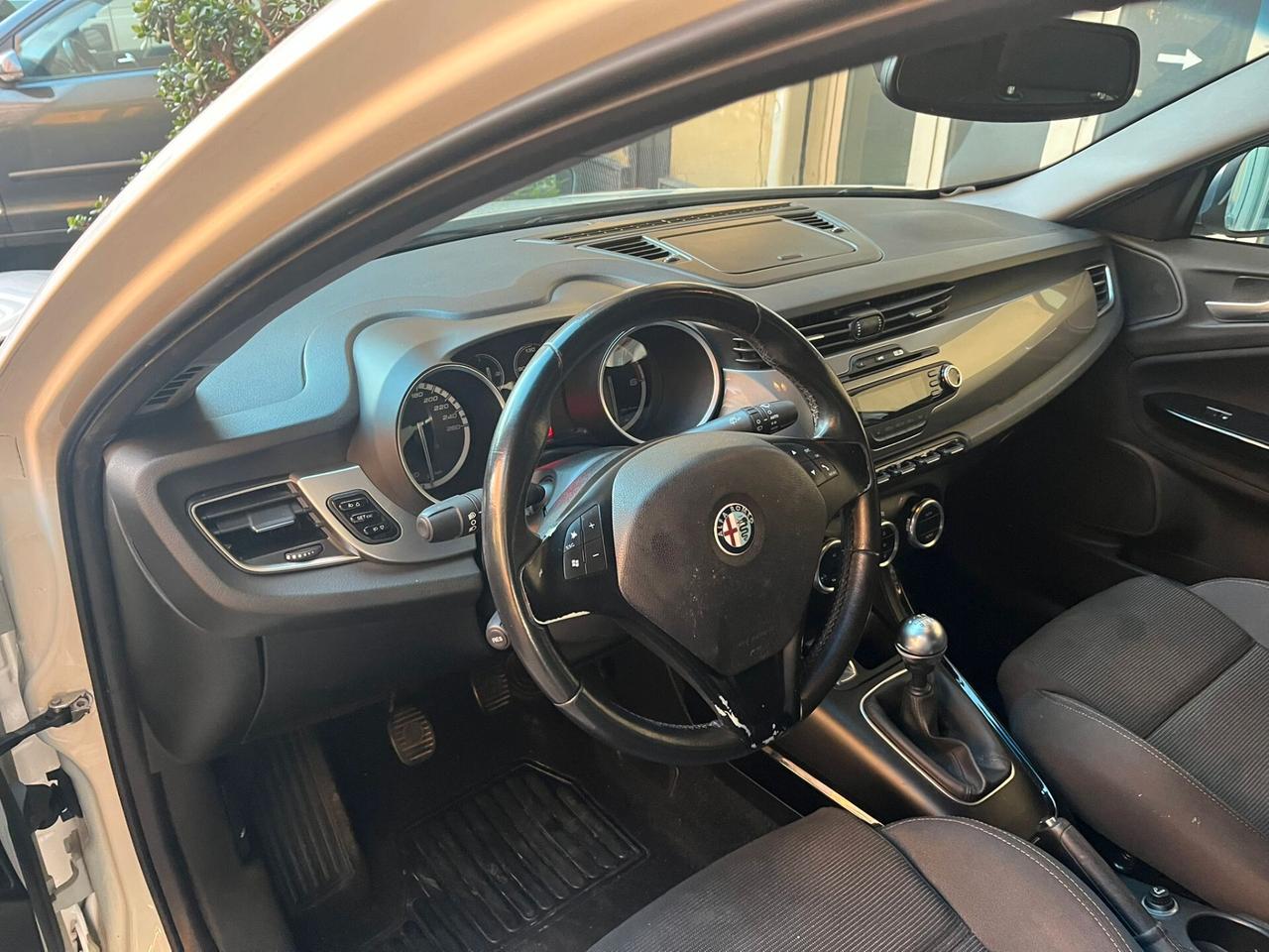 Alfa Romeo Giulietta 1.6 JTDm-2 105 CV Distinctive