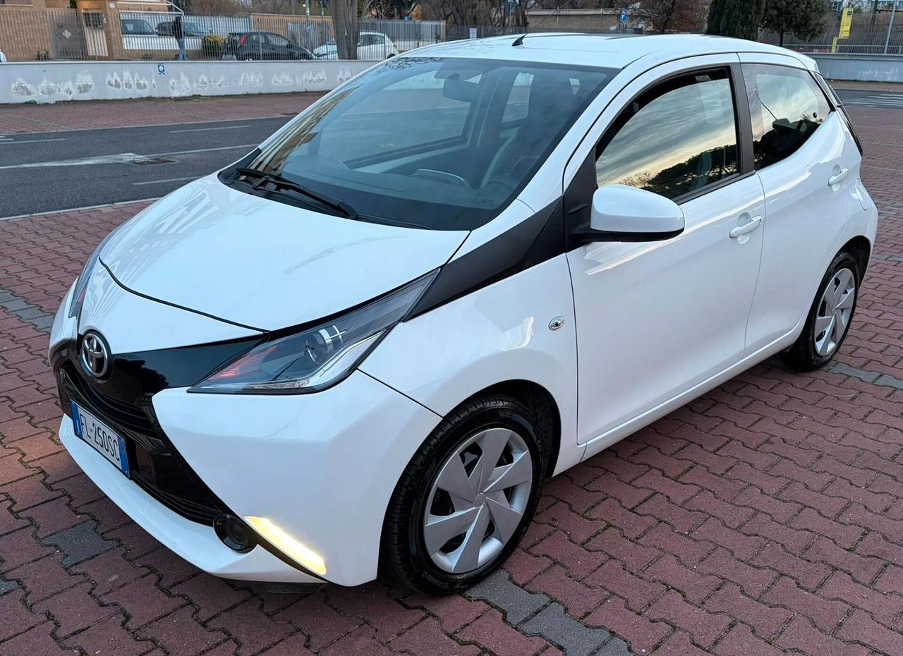 TOYOTA AYGO CAMBIO AUTOMATICO 5 P. 1.0