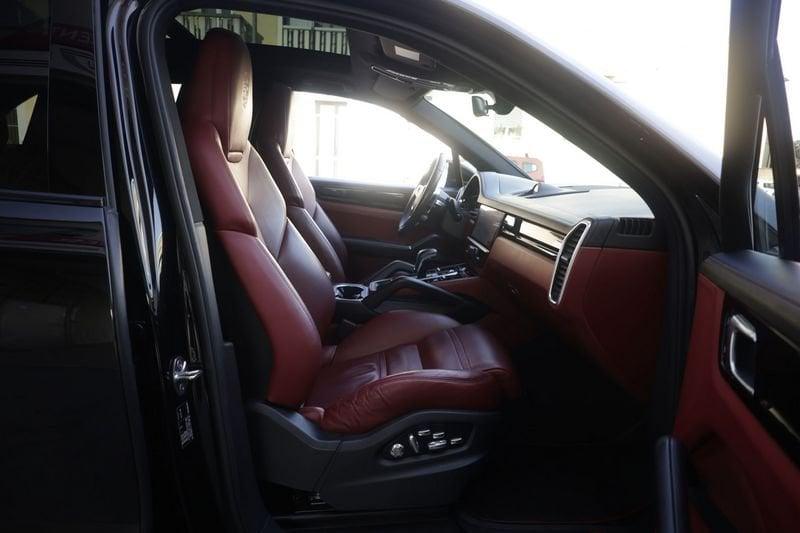 Porsche Cayenne Porsche Cayenne 3.0 V6 E-Hybrid TETTO PANORAMICO Unicoproprietario
