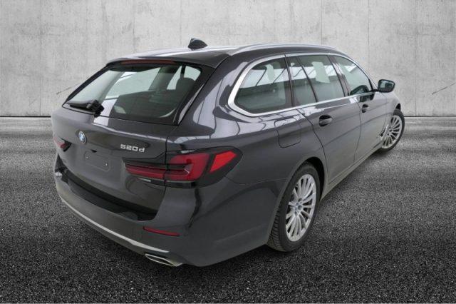 BMW 520 d 48V Touring Luxury