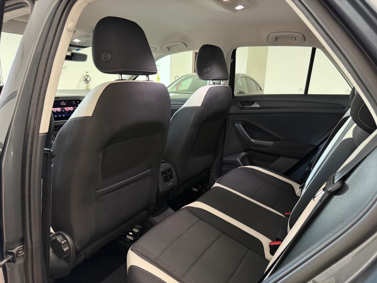 Volkswagen T-Roc 1.6 TDI SCR Style BlueMotion Technology