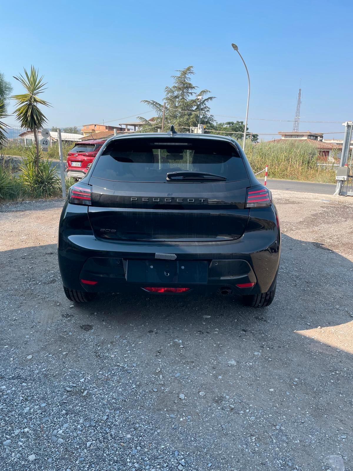Peugeot 208 Business 1.2 100cv