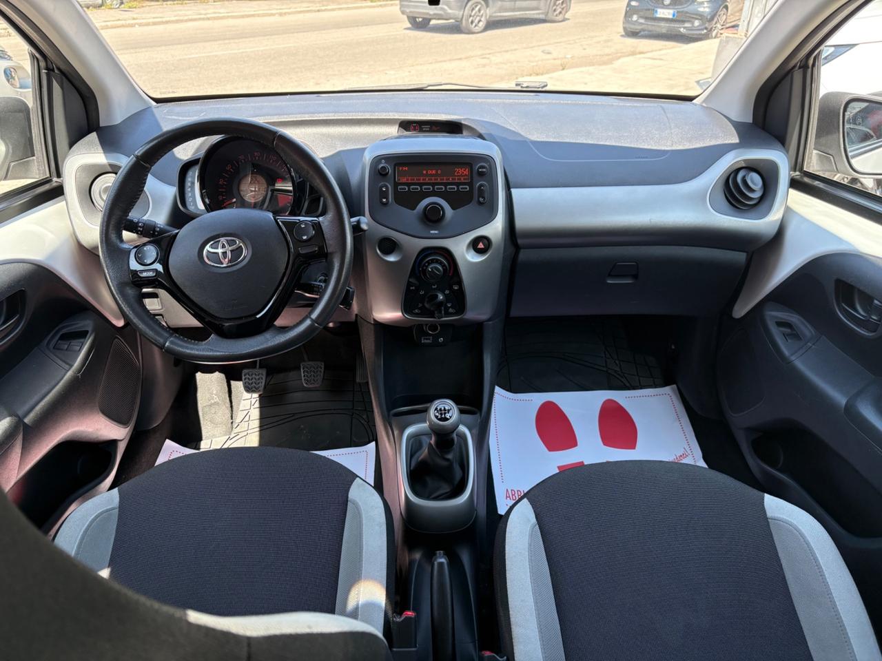 Toyota Aygo 1.0 VVT-i 69 CV 5 porte x-clusiv