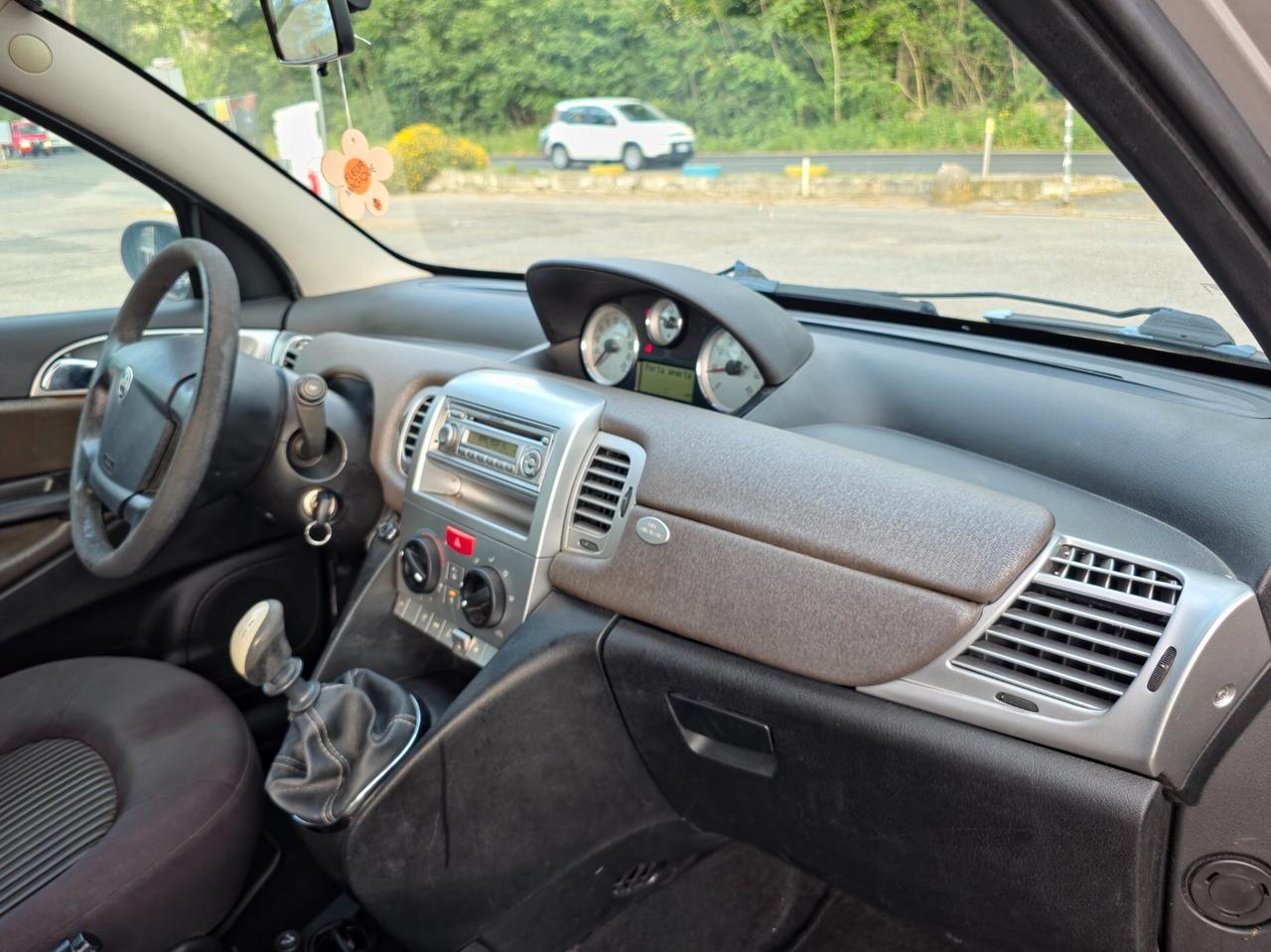 Lancia Ypsilon 1.4 Argento Ecochic GPL CV-77 2009-E4 Manuale NEO