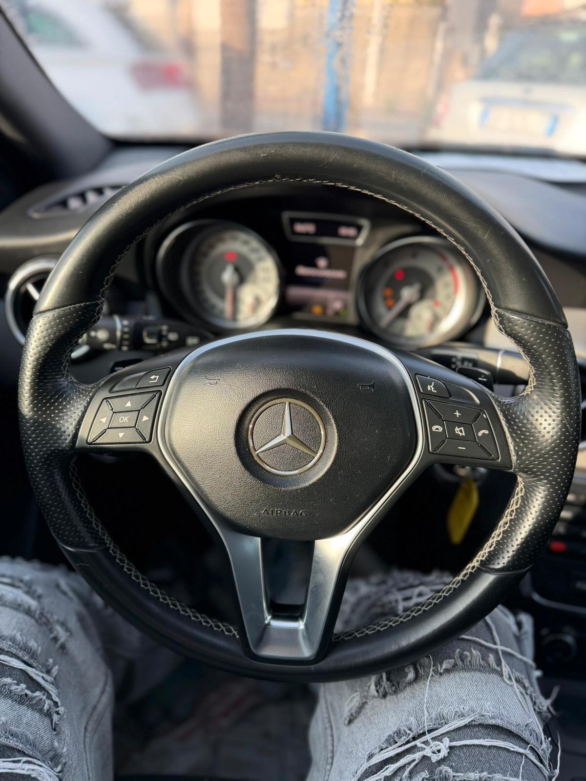 Mercedes-benz GLA 200 d Automatic 4Matic Premium