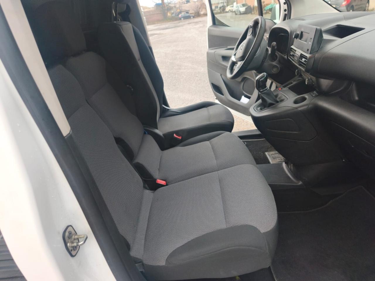 Opel Combo 2019---1.6 Diesel Autocarro