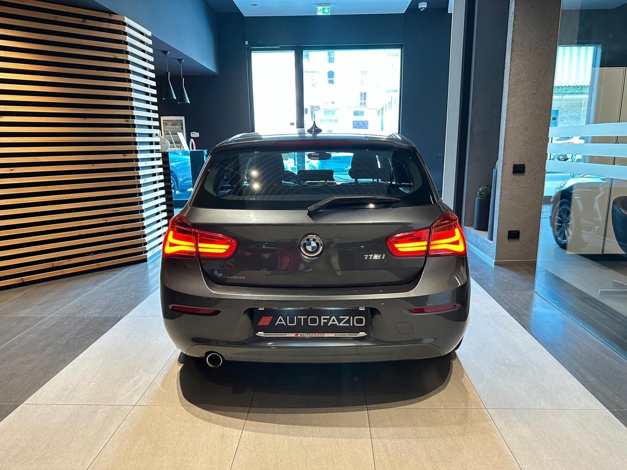 Bmw 116 116i 5p. Advantage