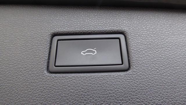 VOLKSWAGEN Tiguan 2.0 TDI 150 CV SCR DSG Elegance