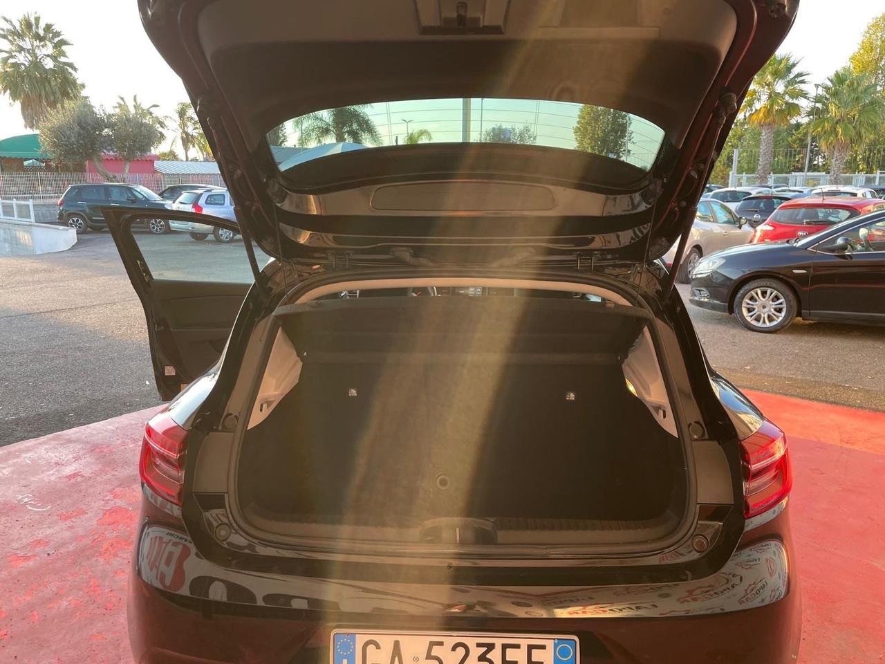 Renault Clio SCe 75 CV 5 porte Intens