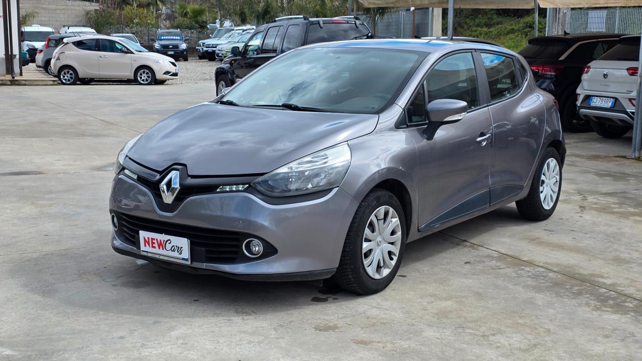 Renault Clio 1.2 75CV GPL 5 porte Costume National