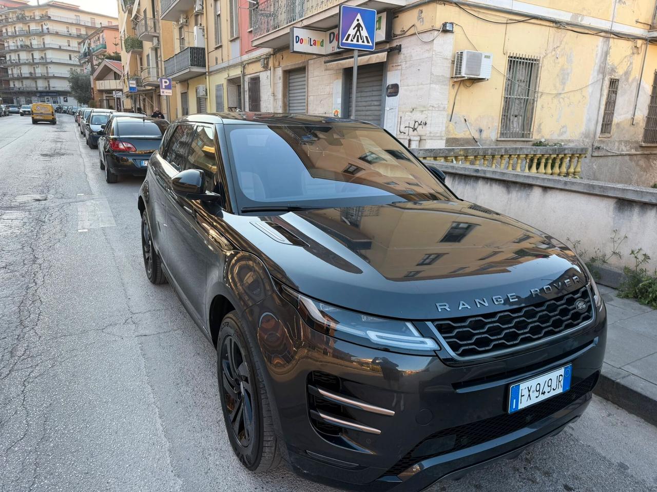 Land Rover Range Evoque 2.0 eD4 5p. Business Edition Pure