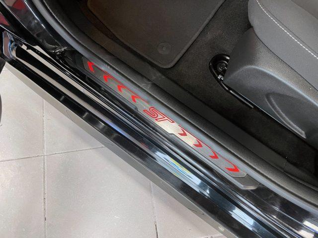 FORD Focus 5P 2.0 ECOBOOST ST 250CV