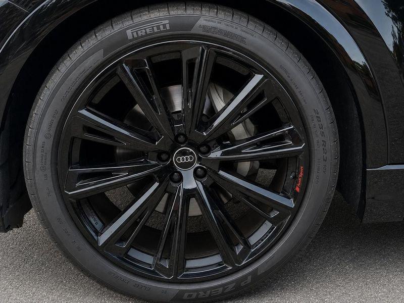 Audi Q8 50 TDI 210kW quattro tip. S Line Edition 286 CV