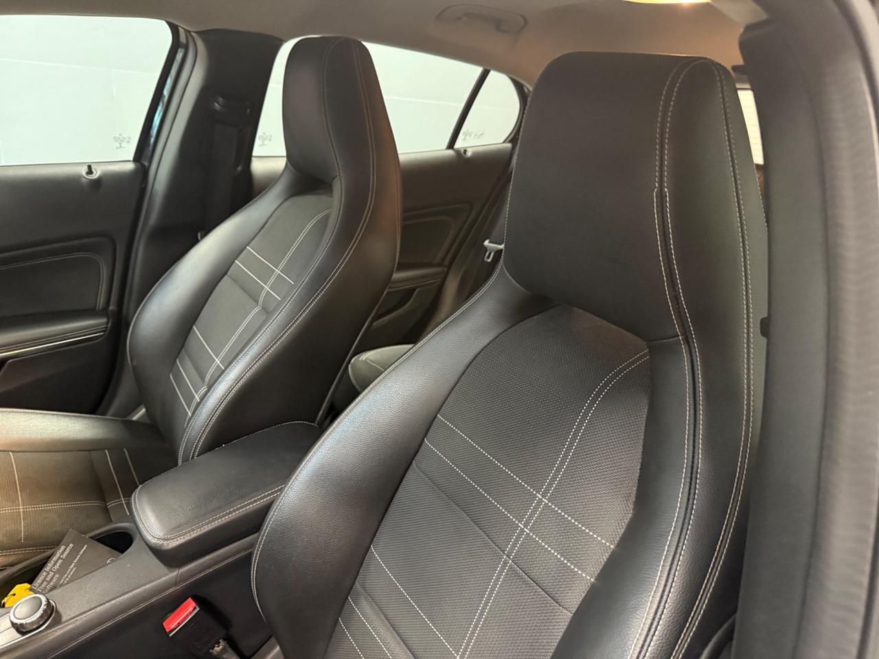 Mercedes-benz GLA 180 d Sport Automatic 109CV