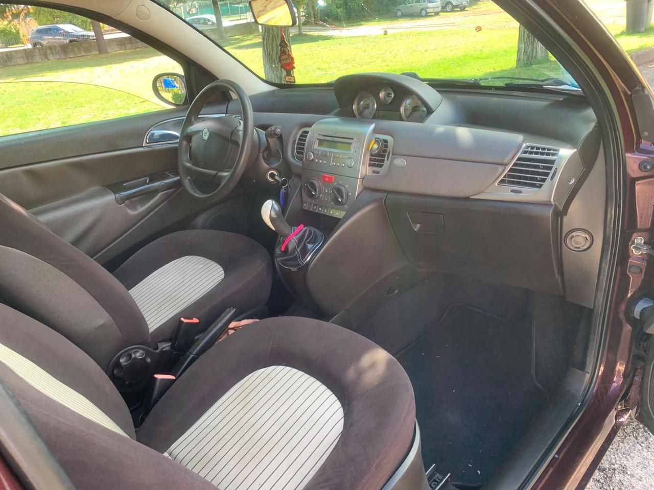 Lancia Ypsilon 1.3 multijet modello diva