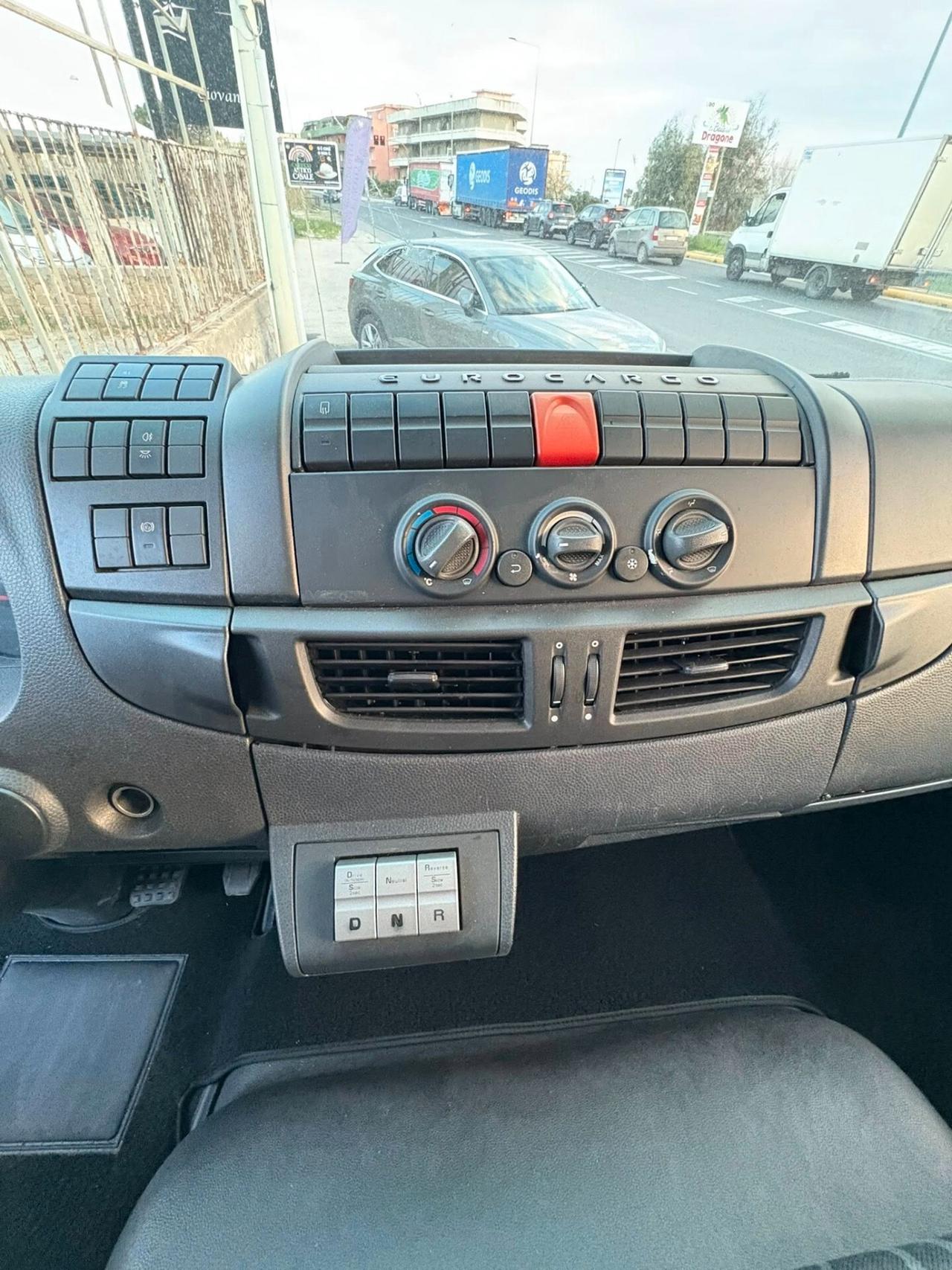 Iveco eurocargo 120e 22 cassa e sponda