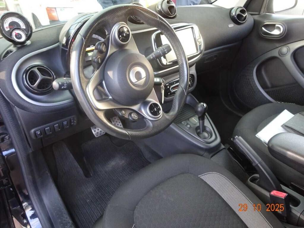 Smart ForFour EQ PULSE LED+NAV+PDC**PREZZO VERO**CARICA RAPIDA**