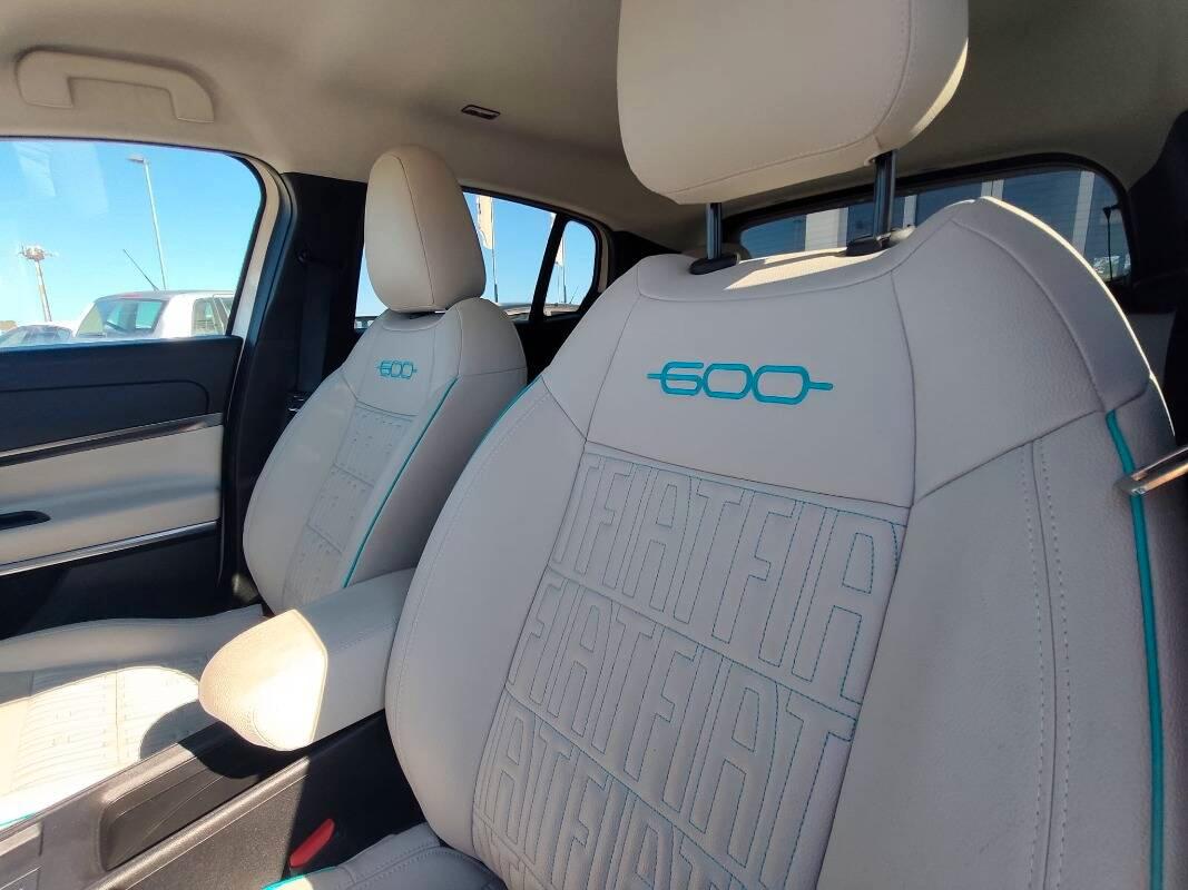 Fiat 600 1.2 hybrid La Prima 110cv auto