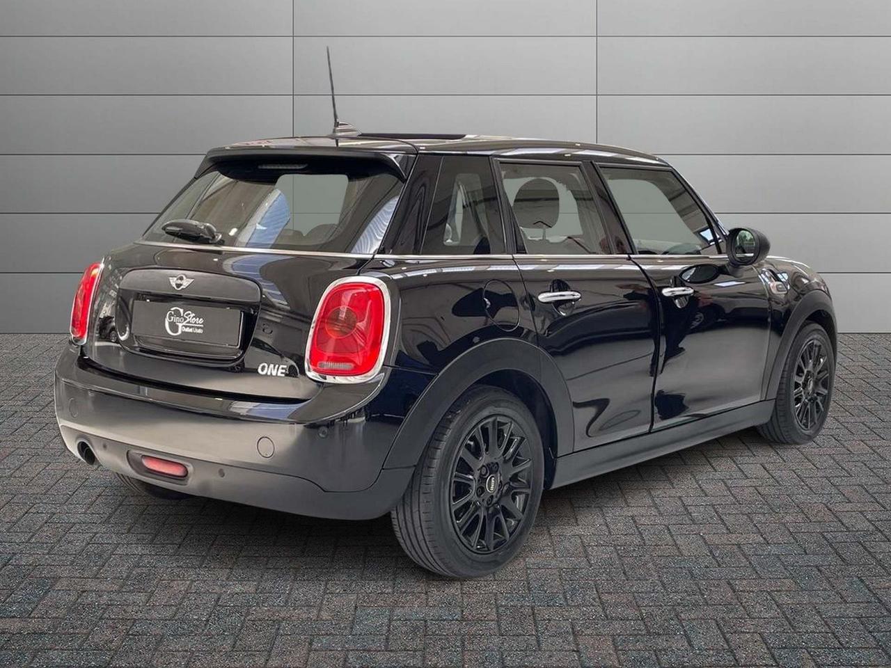 MINI Mini IV F55-F56 2014 - Mini 1.2 One 75cv 5p
