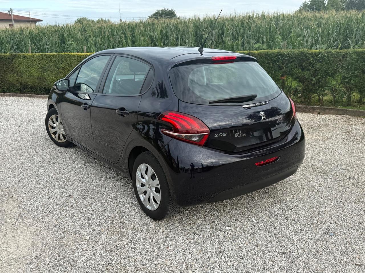Peugeot 208 PureTech 82 5 porte Active PASSAGGIO INCLUSO