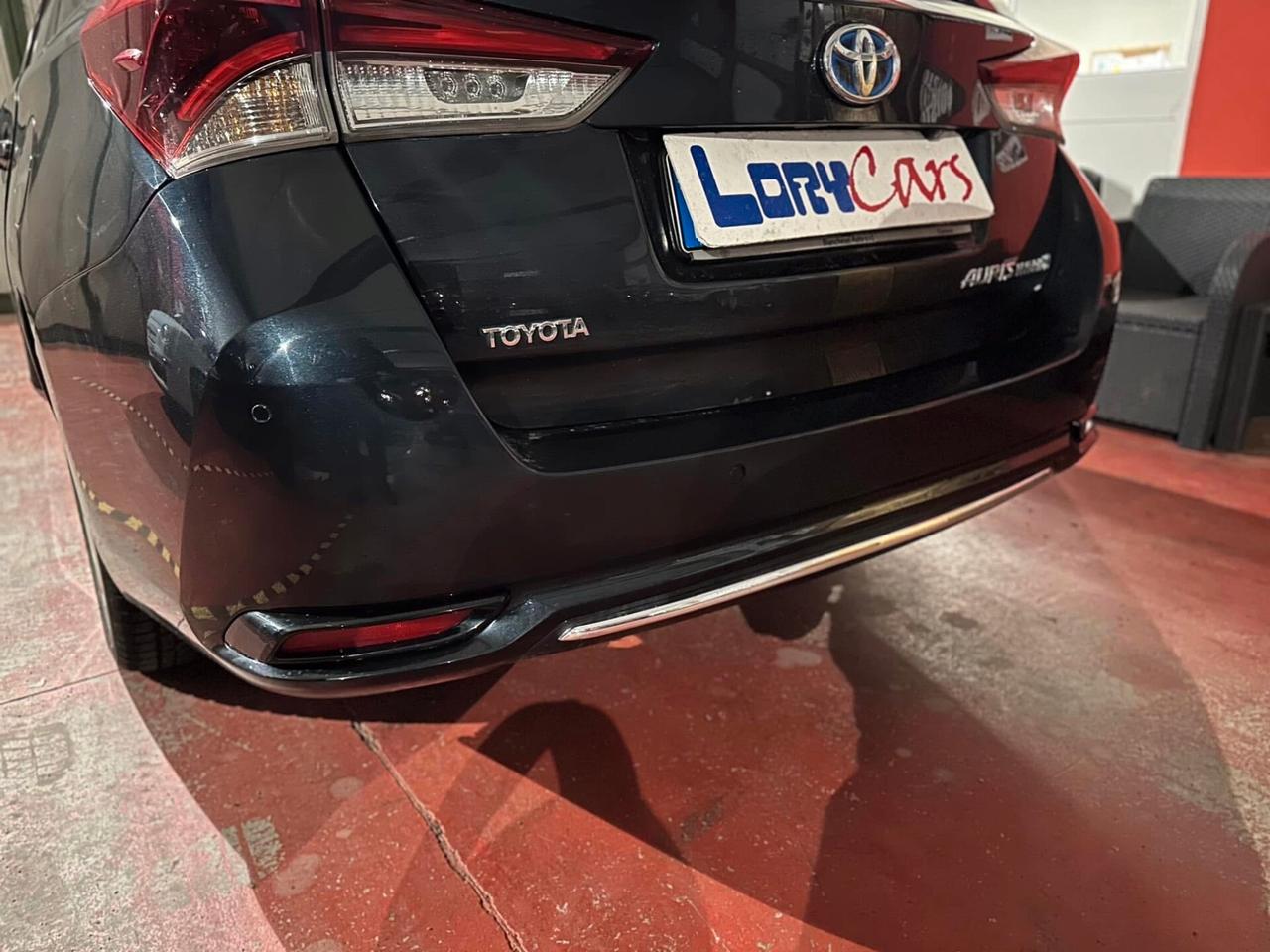 Toyota Auris Touring Sports 1.8 Hybrid Lounge